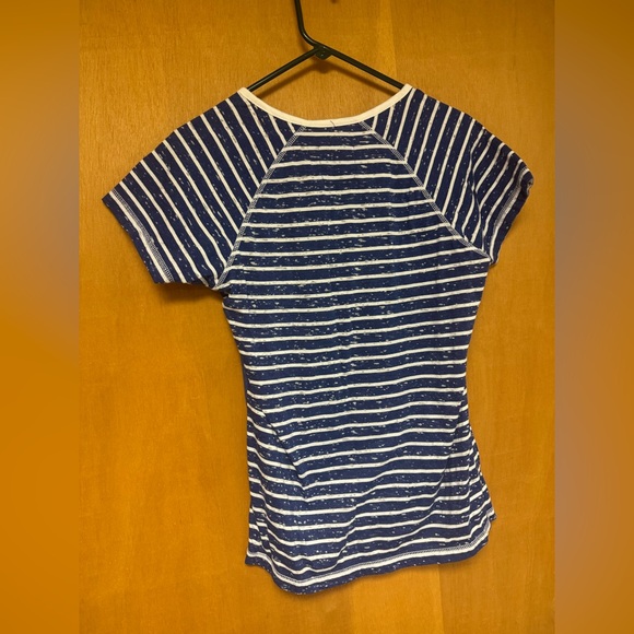 ANTIGUA Chicago Cubs T shirt - Picture 3 of 4